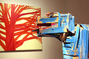 Wiederkehrendes Motiv: der blaue Hund.