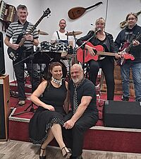 Band TOHUUS spielt auf