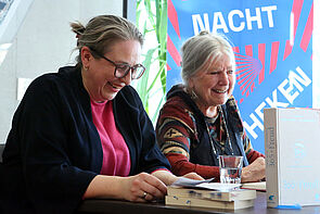 Bei der Lesung in der Schweriner Landesbibliothek.