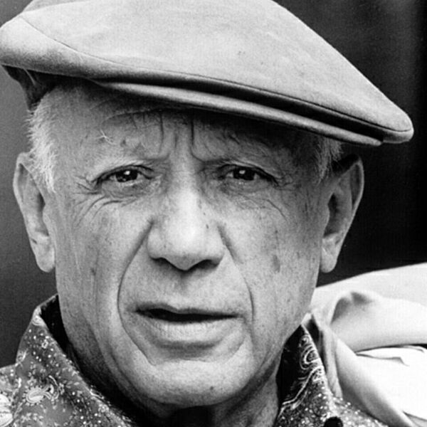 Porträt eines Mannes. Der Mann ist der Künstler Pablo Picasso.