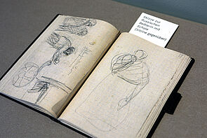 Ein Skizzenbuch des Künstlers.