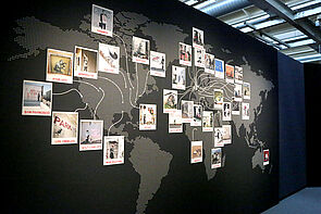 Eine Weltkarte zeigt Orte mit Banksy-Kunst.