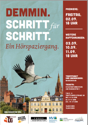 Ein Plakat zum Rundgang. Darauf fliegt ein Storch mit Kopfhörern über die Stadt. Auf dem Plakat stehen Termine und Treffpunkte.