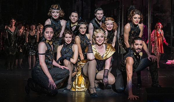 Gruppenfoto mit den Darstellern des Musicals.