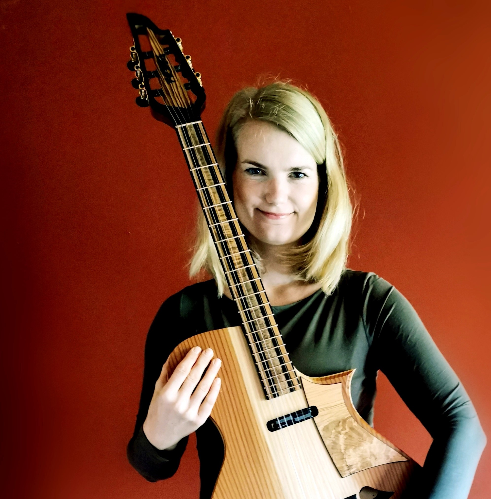 Gitarre und Klavier mit Nora Gauger: Neue und bekannte Inspirationen zu Natur, Mythologie und Zeitgeist