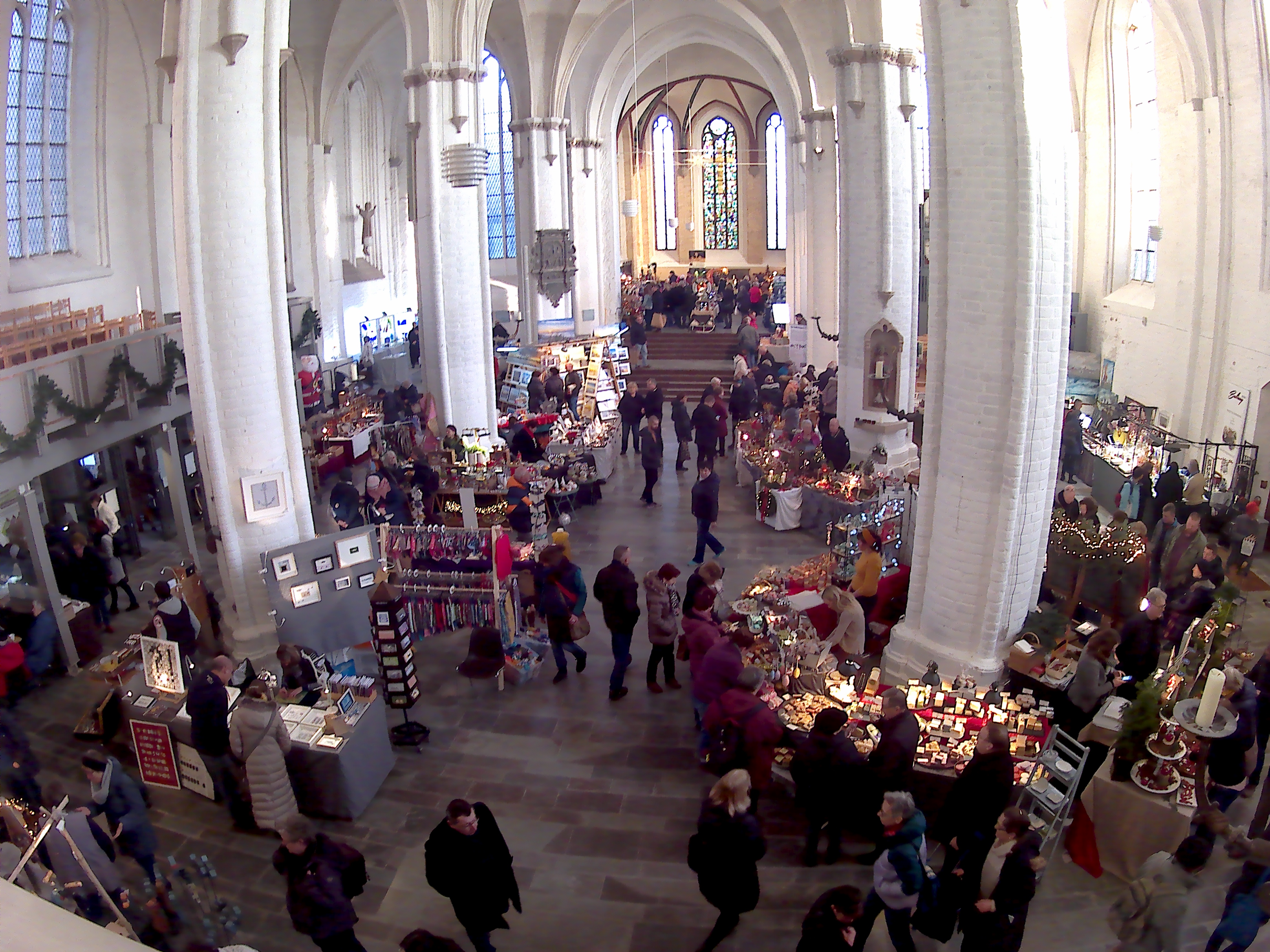 Kunsthandwerker Weihnachtsmarkt Nikolaikirche Rostock